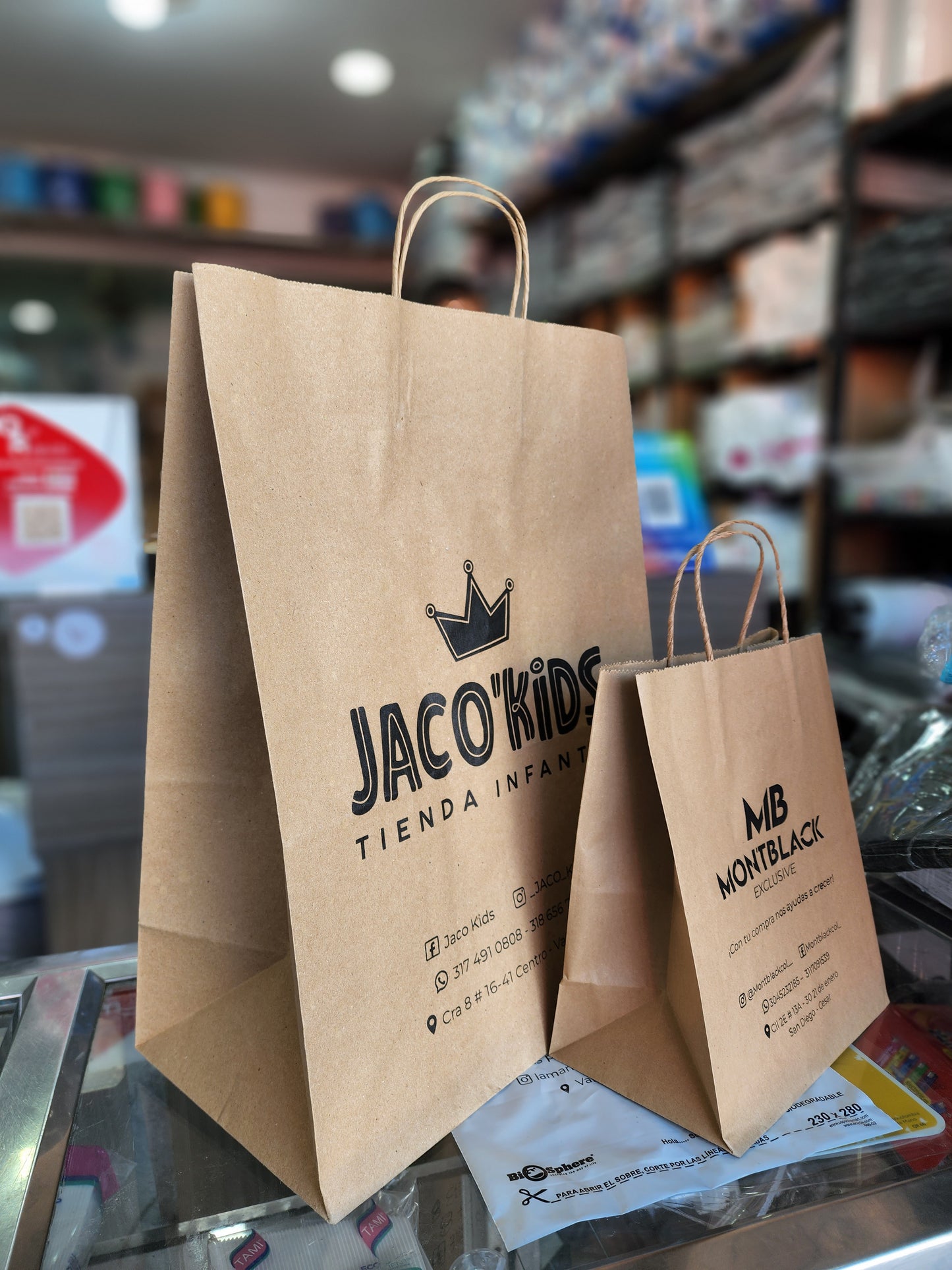 Bolsas de Papel Lisas Sin logo