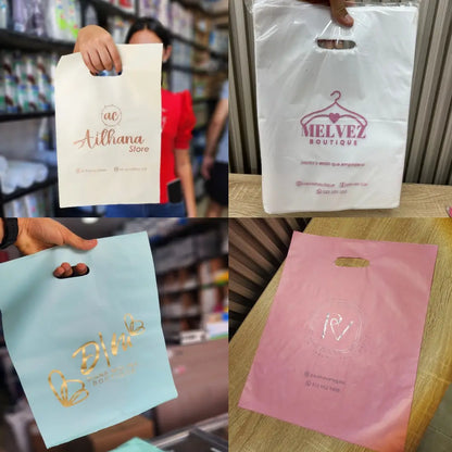 Bolsas plásticas boutique personalizadas con logos de clientes en varios colores